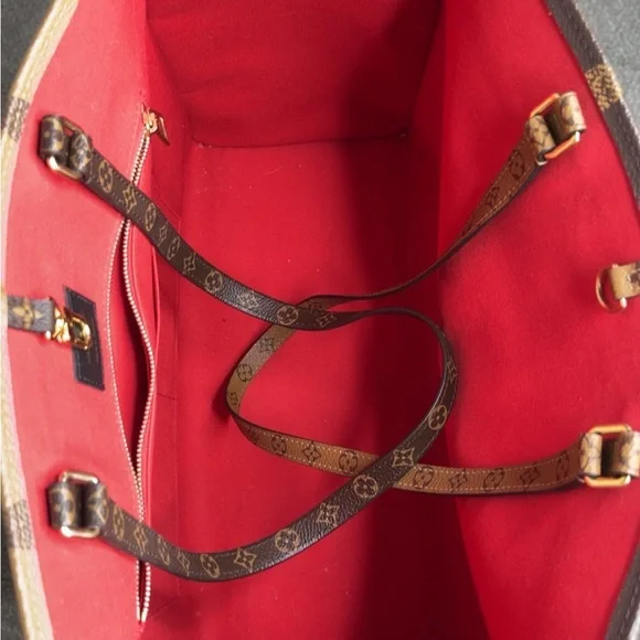 Louis Vuitton On The Go GM - Picture 4 of 10